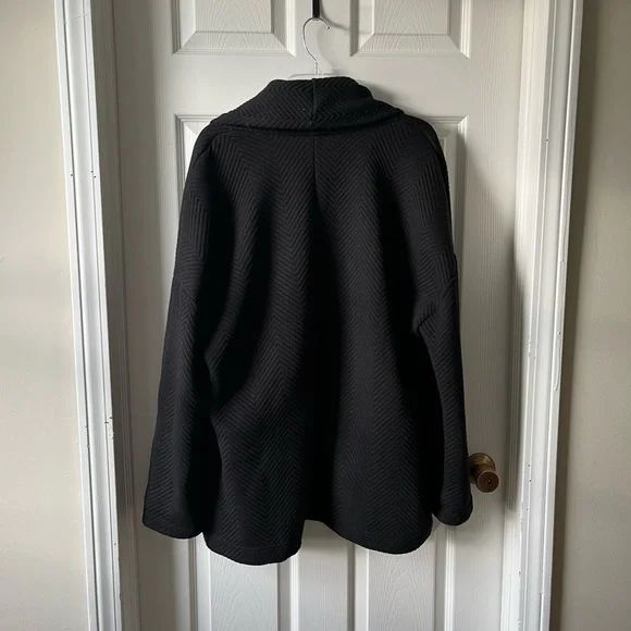 Like New!! Fabletics Open Front Black Moscow Coat Jacket - Picture 4 of 7